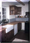 english oak kitchen view.jpg (20345 bytes)